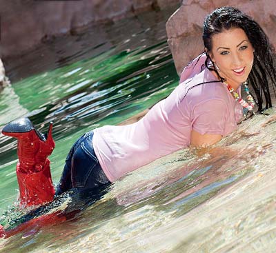 wb0034_wet_jeans_boots_2_gallery