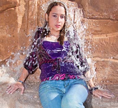 wet_jeans_girl_2_005_gallery